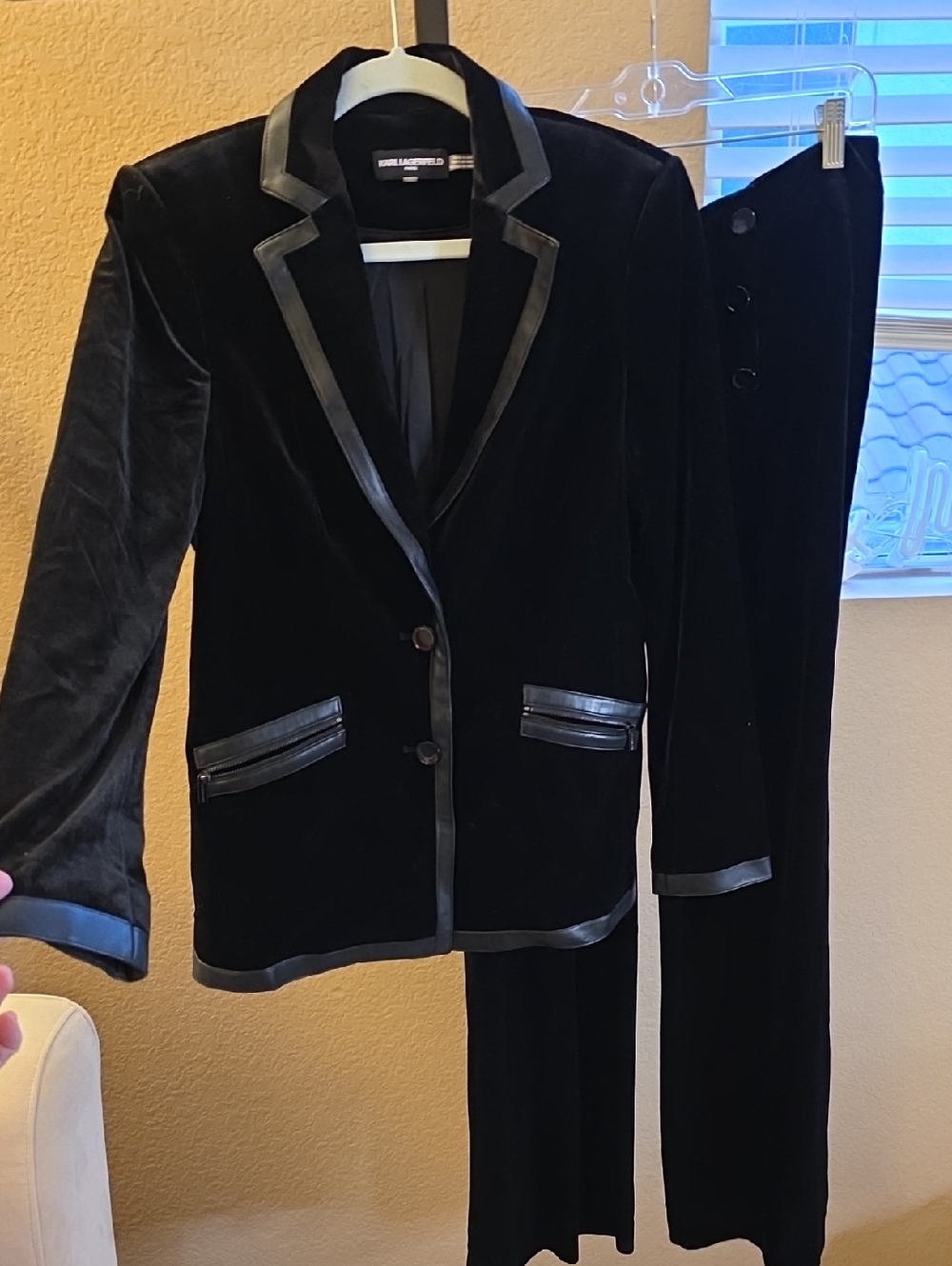 KARL LAGERFELD Black Velour Blazer and Trousers Suit